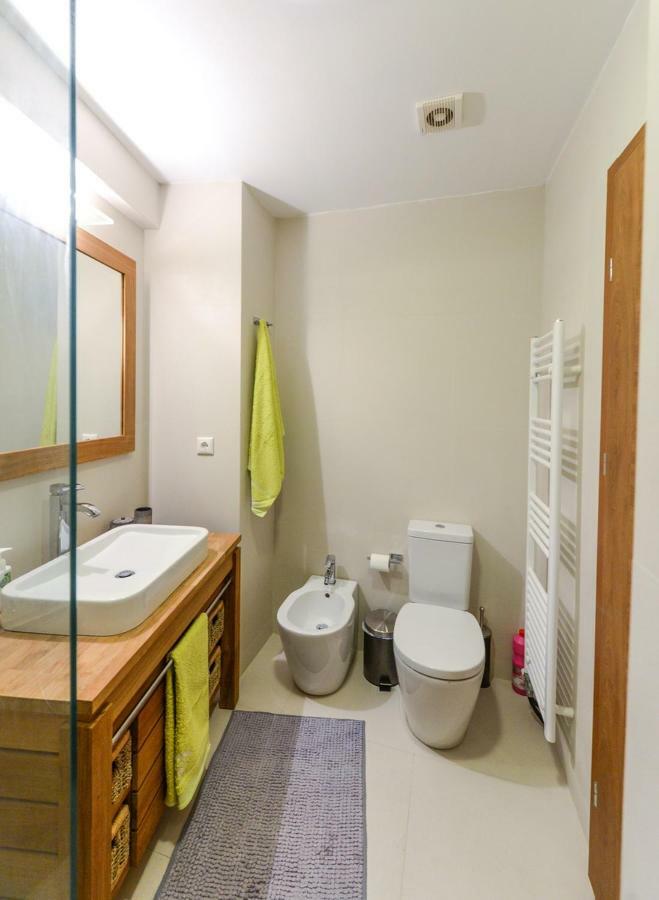 Spacious Fully Equipped 3Bd 2Bath Apt In The Heart Of City With Balconies Ac And Fast Wifi #2 Heraklion  ภายนอก รูปภาพ